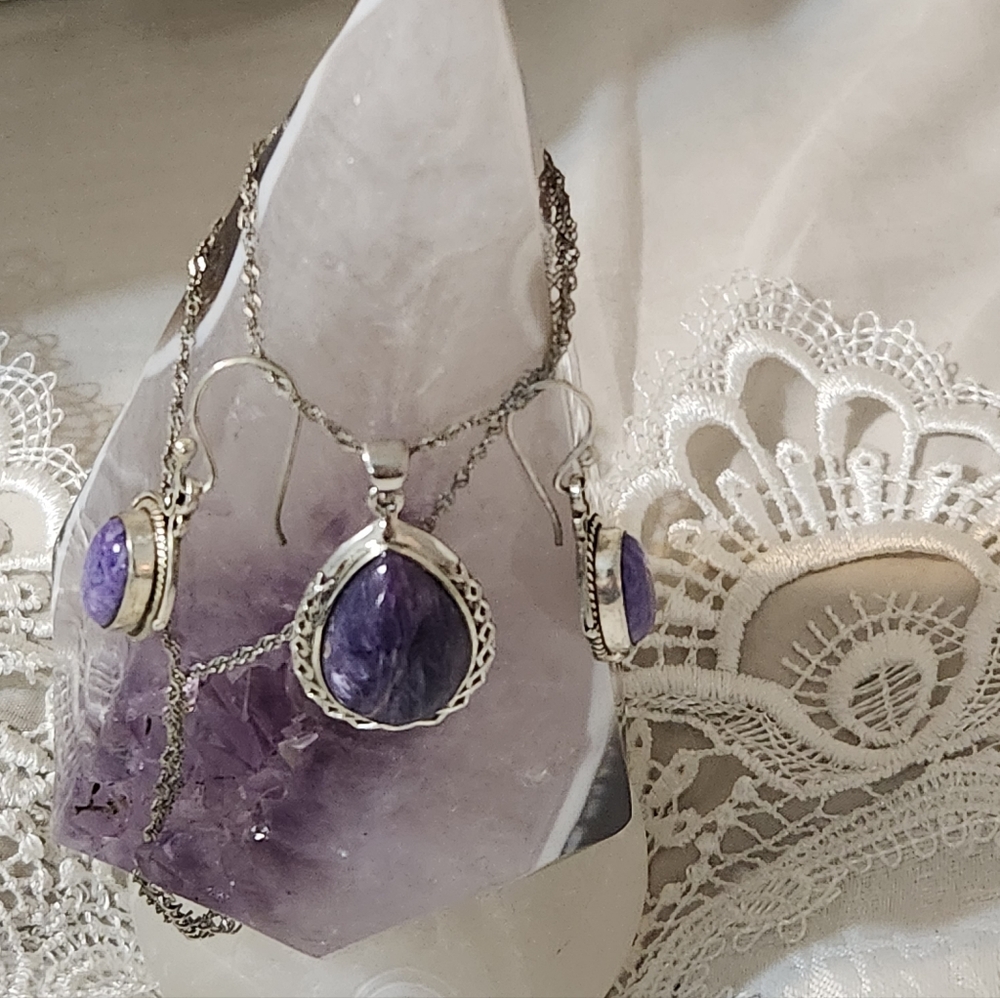 Women's 925 High-Quality Chaorite Necklace and 925 Chaorite Earring Set